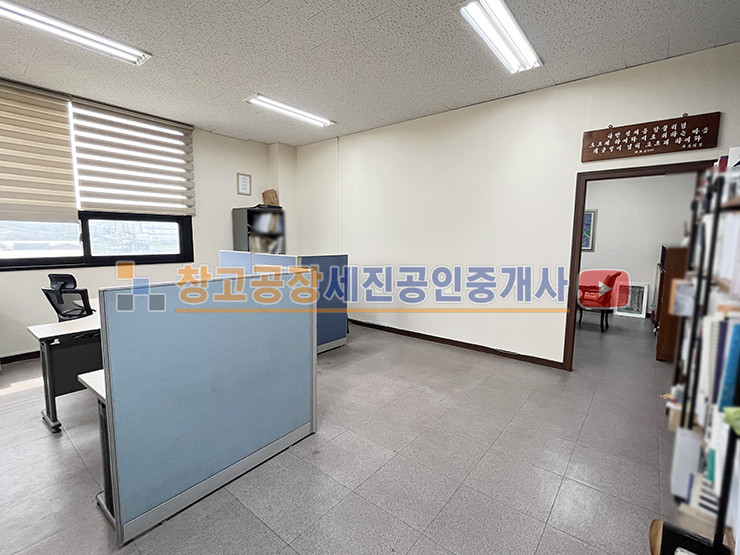 경기 고양일산동구 설문동 총 3층 구조의 사옥 겸 창고, 합법 가설천막, 위치 좋음, 40피트 츄레라, 2차선 도로접 매매 매물번호 12690 사진 9