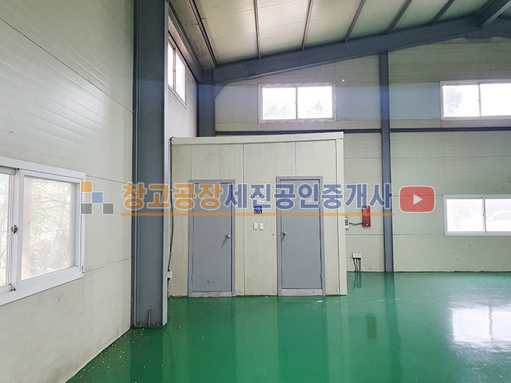 경기 파주시 조리읍 대원리 136평 통 공장, 내부 기둥 없음, 즉시 입주, 저렴한 공장, 2차선 도로변, 직관 연결, 대형차 진출입 월세 매물번호 13529 사진 4