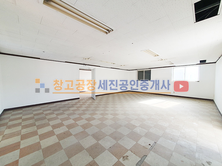 경기 고양일산동구 식사동 총 120평, 2차선 도로접, 사무실 인테리어 완비, 40피트 가능, 사리현IC 3분 월세 매물번호 14068 사진 7