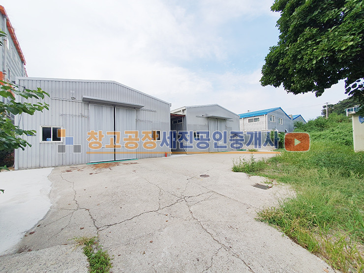 경기 고양일산동구 문봉동 총 120평(60평 2동), 작업동 보관동 분리 활용 굿, 단독 마당, 복층 사무실 및 탕비실 완비 월세 매물번호 13961 사진 1
